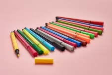文具企業(yè)網(wǎng)站建設(shè)需要關(guān)注多元化產(chǎn)品線、用戶體驗(yàn)等方面